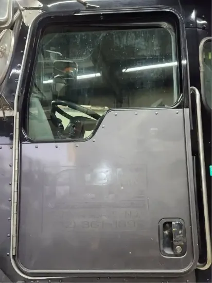 Picture of (Used) 2021 Kenworth T370, DOOR