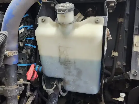 Picture of (Used) 2021 Kenworth T370, WINDSHIELD WASHER RESERVOIR