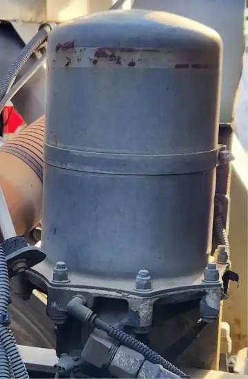 Picture of (Used) 2007 Sterling SC8000 Cargo, AIR DRYER