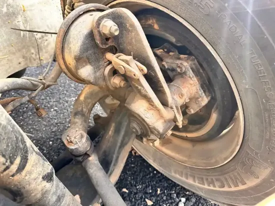 Picture of (Used) 2010 International 4300, FRONT SPINDLE/KNUCKLE