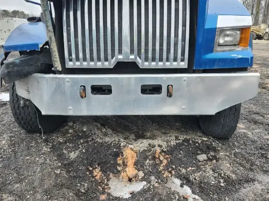 Picture of (Used) 2017 Western Star 4700, BUMPER