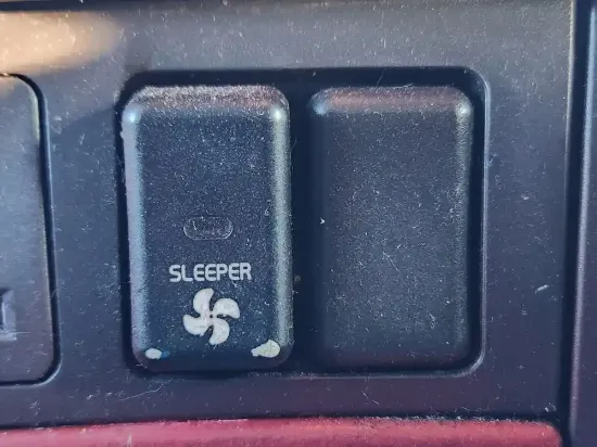 Picture of (Used) 2015 Volvo VNL, MISCELLANEOUS DASH SWITCHES