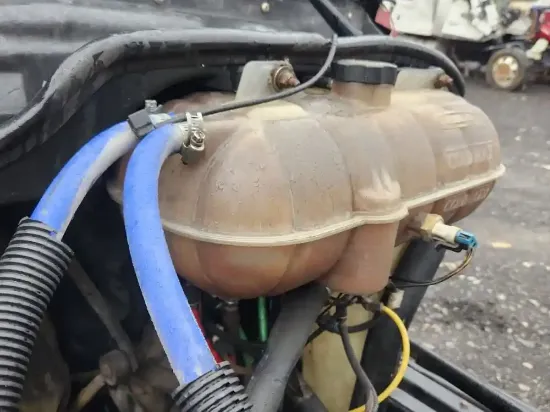 Picture of (Used) 2007 Freightliner Columbia 120, RADIATOR OVERFLOW BOTTLE