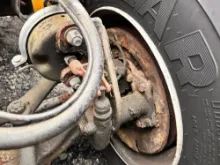 Picture of (Used) 2002 International 4900, FRONT SPINDLE/KNUCKLE