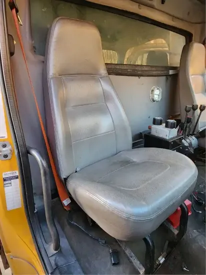 Picture of (Used) 2012 Freightliner 114SD, SEAT