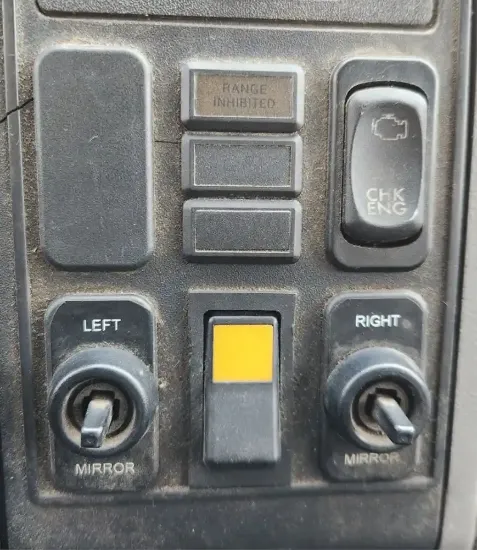 Picture of (Used) 2007 Sterling SC8000 Cargo, MISCELLANEOUS DASH SWITCHES