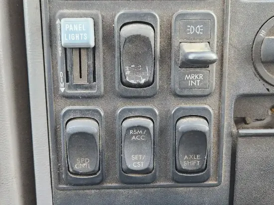 Picture of (Used) 2007 Sterling SC8000 Cargo, MISCELLANEOUS DASH SWITCHES