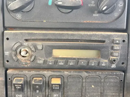 Picture of (Used) 2010 International 4300, RADIO