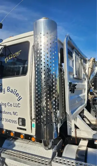 Picture of (Used) 2020 Western Star 4900 FA, MUFFLER SHIELDS