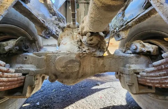 Picture of (Used) 2017 Mack GU813, COMPLETE REAR REAR TANDEM
