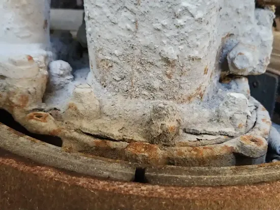 Picture of (Used) 2017 Mack GU813, FRONT DIFFERENTIAL HUBS