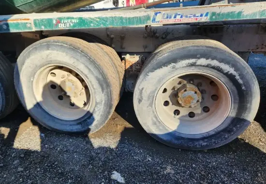 Picture of (Used) 2017 Mack GU813, COMPLETE TANDEM CUTOFF