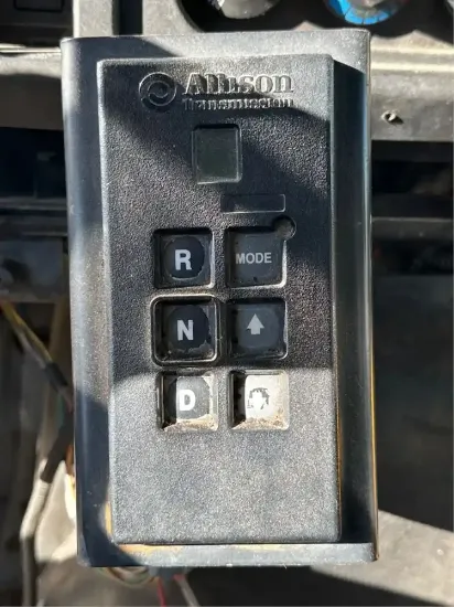 Picture of (Used) 2002 International 4900, AUTOMATIC SHIFTER ASSEMBLY- 