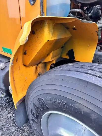 Picture of (Used) 2002 International 4900, FENDER EXTENSION