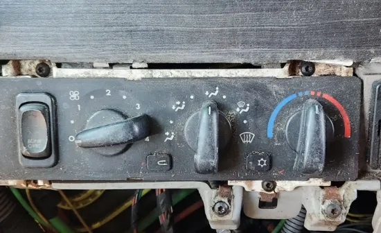 Picture of (Used) 2007 Freightliner Columbia 120, TEMPERATURE CONTROL ASSEMBLY