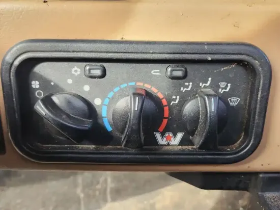 Picture of (Used) 2020 Western Star 4900 FA, TEMPERATURE CONTROL ASSEMBLY