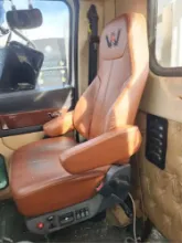 Picture of (Used) 2020 Western Star 4900 FA, SEAT