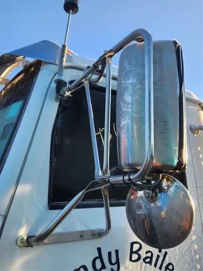 Picture of (Used) 2020 Western Star 4900 FA, SIDE VIEW MIRROR