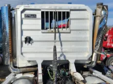 Picture of (Used) 2020 Western Star 4900 FA, ALUMINUM HEADACHE RACK WITH CHAIN HOLDERS AND BOX