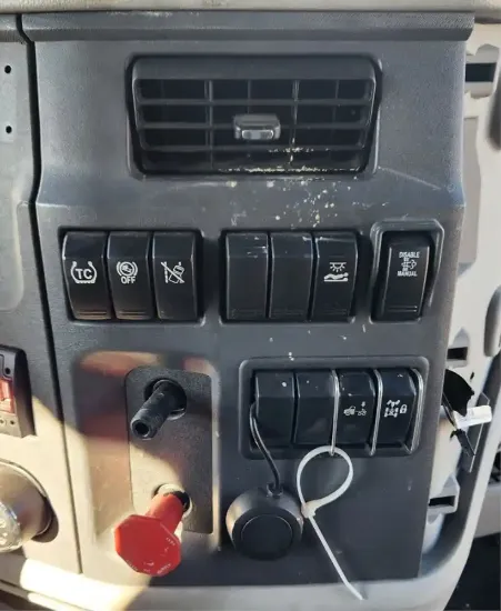 Picture of (Used) 2021 Peterbilt 579, MISCELLANEOUS DASH SWITCHES