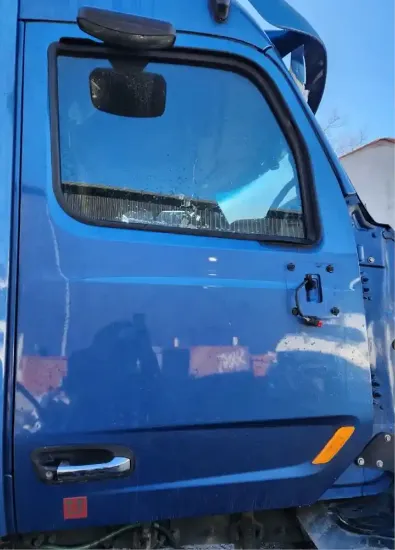 Picture of (Used) 2021 Peterbilt 579, DOOR