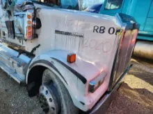 Picture of (Used) 2020 Western Star 4900 FA, HOOD ASSEMBLY