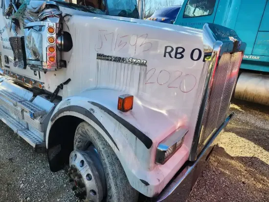 Picture of (Used) 2020 Western Star 4900 FA, HOOD ASSEMBLY