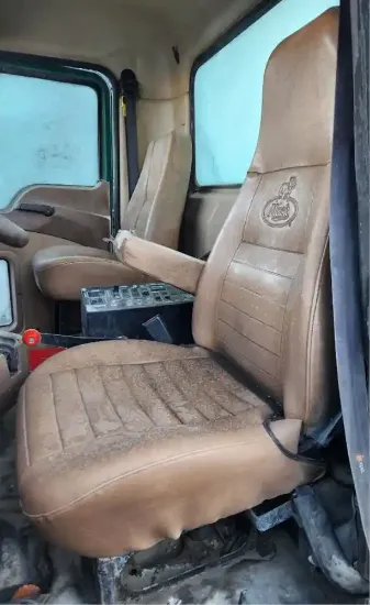 Picture of (Used) 2017 Mack GU813, SEAT