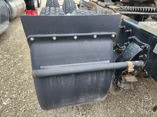 Picture of (Used) 2018 Peterbilt 567, REAR QUARTER FENDER