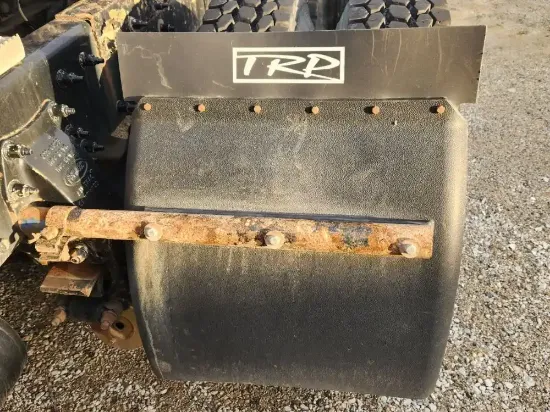 Picture of (Used) 2018 Peterbilt 567, REAR QUARTER FENDER