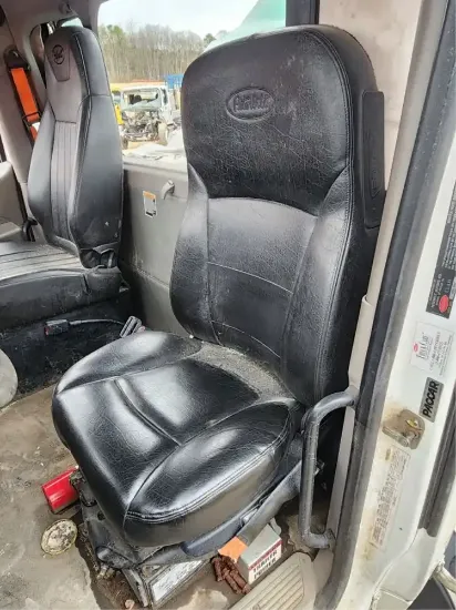 Picture of (Used) 2018 Peterbilt 567, SEAT