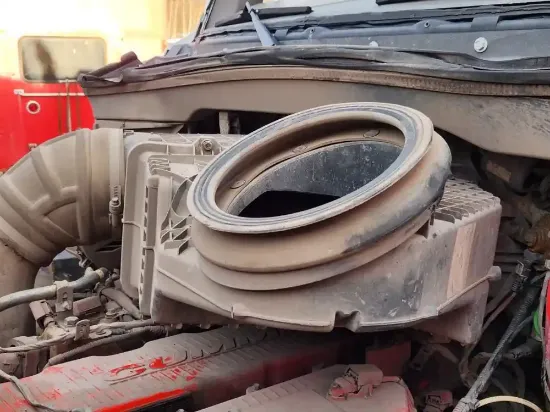 Picture of (Used) 2018 Peterbilt 567, AIR CLEANER