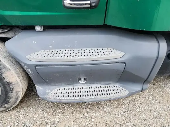 Picture of (Used) 2020 Peterbilt 579, TANK FAIRINGS