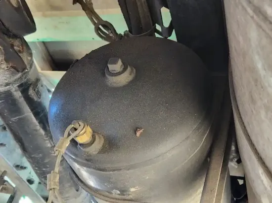 Picture of (Used) 2020 Peterbilt 579, AIR TANK