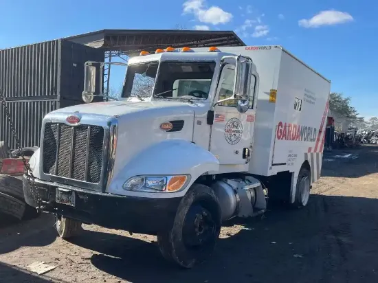 Picture of 2015-peterbilt-330-truck-delivery