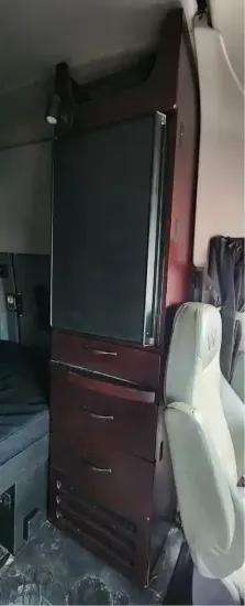 Picture of (Used) 2020 Western Star 5700, SLEEPER CABINETS