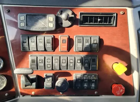 Picture of (Used) 2020 Western Star 5700, MISCELLANEOUS DASH SWITCHES