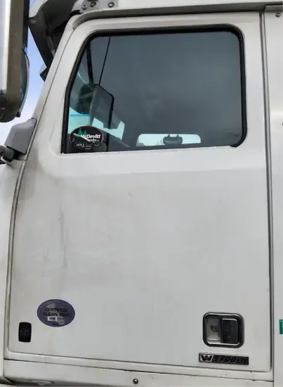 Picture of (Used) 2020 Western Star 5700, DOOR