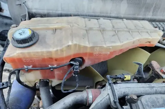 Picture of (Used) 2020 Western Star 5700, RADIATOR OVERFLOW BOTTLE/COOLANT RESERVOIR