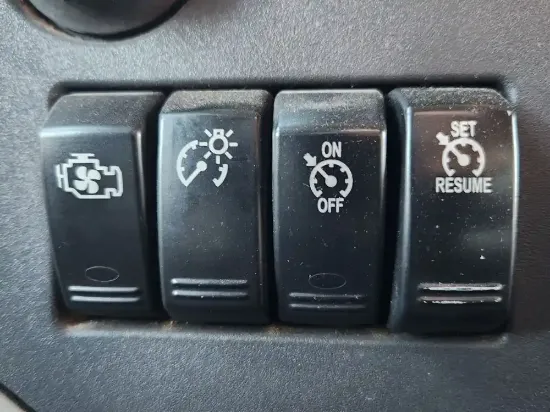 Picture of (Used) 2020 Peterbilt 579, MISCELLANEOUS DASH SWITCHES