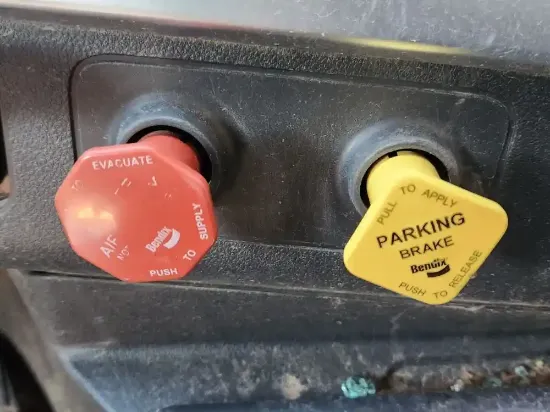 Picture of (Used) 2021 Western Star 49X, MISCELLANEOUS DASH SWITCHES