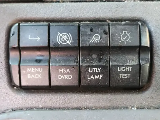Picture of (Used) 2017 Freightliner Cascadia 125, MISCELLANEOUS DASH SWITCHES