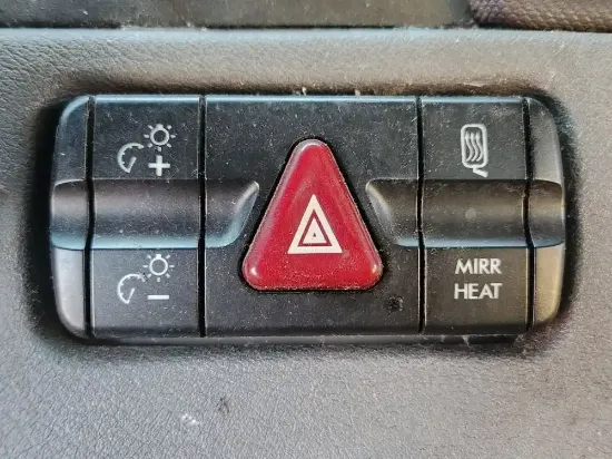 Picture of (Used) 2017 Freightliner Cascadia 125, MISCELLANEOUS DASH SWITCHES