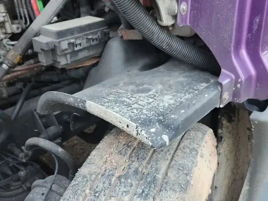 Picture of (Used) 2017 Freightliner Cascadia 125, FENDER EXTENSION