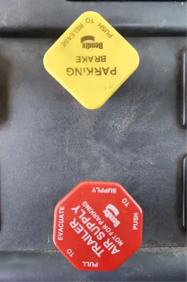 Picture of (Used) 2019 Freightliner M2 112 Medium Duty, MISCELLANEOUS DASH SWITCHES