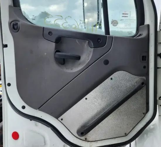 Picture of (Used) 2019 Freightliner M2 112 Medium Duty, INTERIOR DOOR PANEL