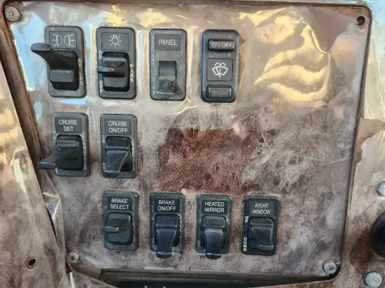 Picture of (Used) 2007 International 9200I, MISCELLANEOUS DASH SWITCHES