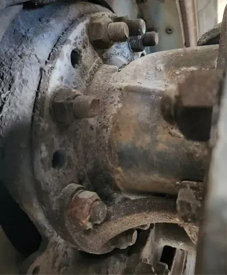 Picture of (Used) 2007 Freightliner Columbia 112, DIFFERENTIAL HUBS