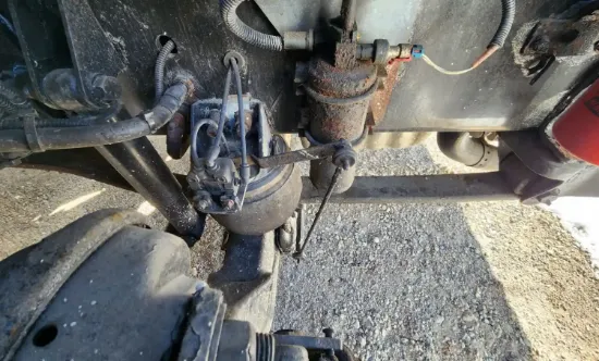 Picture of (Used) 2007 Freightliner Columbia 112, FRONT LEAF SPRINGS