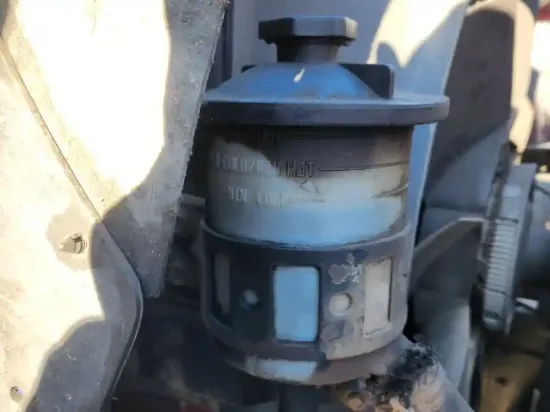 Picture of (Used) 2007 International 9200I, POWER STEERING RESERVOIR
